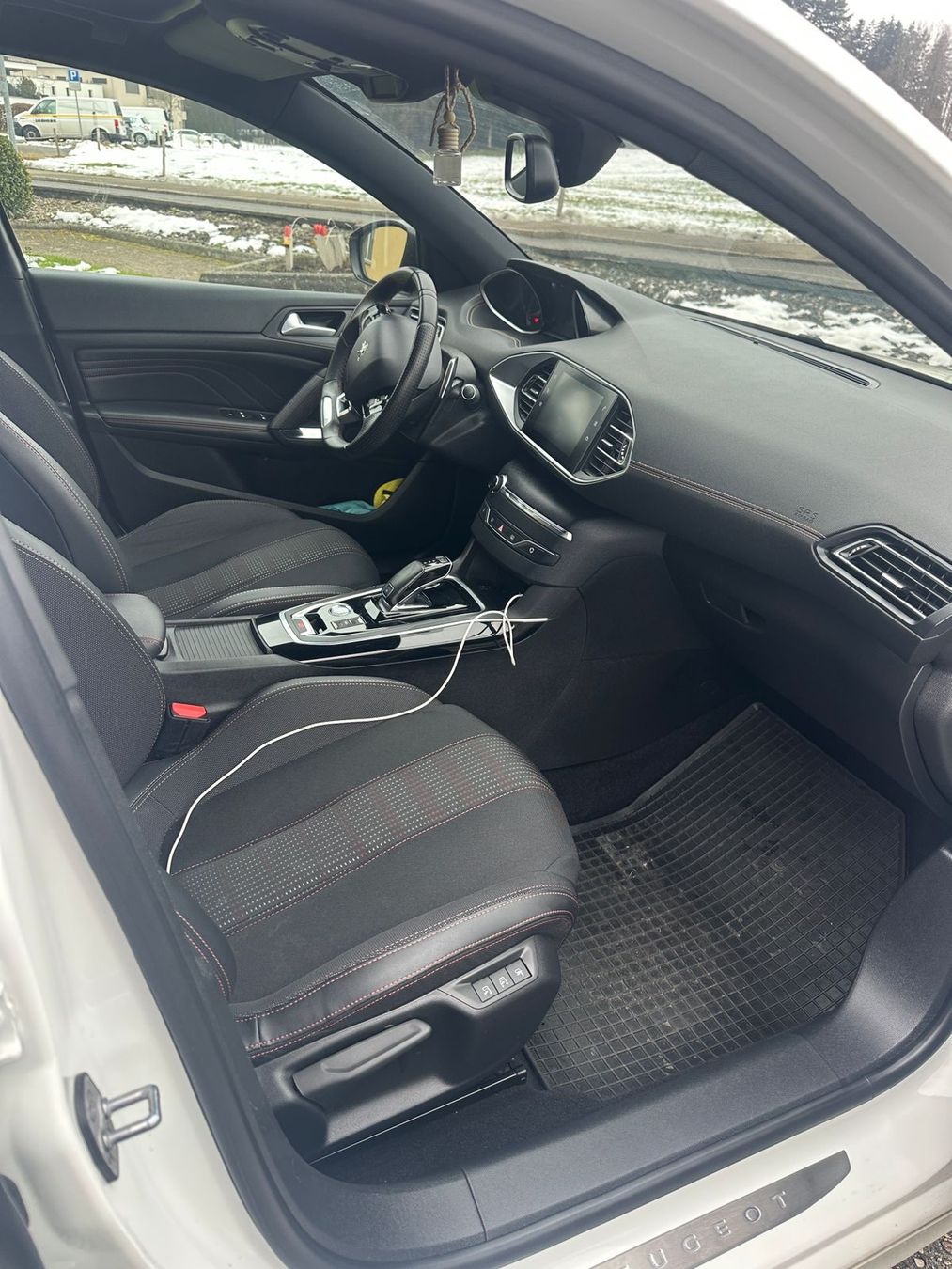 Peugeot Autos: PEUGEOT 308 1,5 BlueHDI – Gebraucht aus Delémont von ily_26j7 3