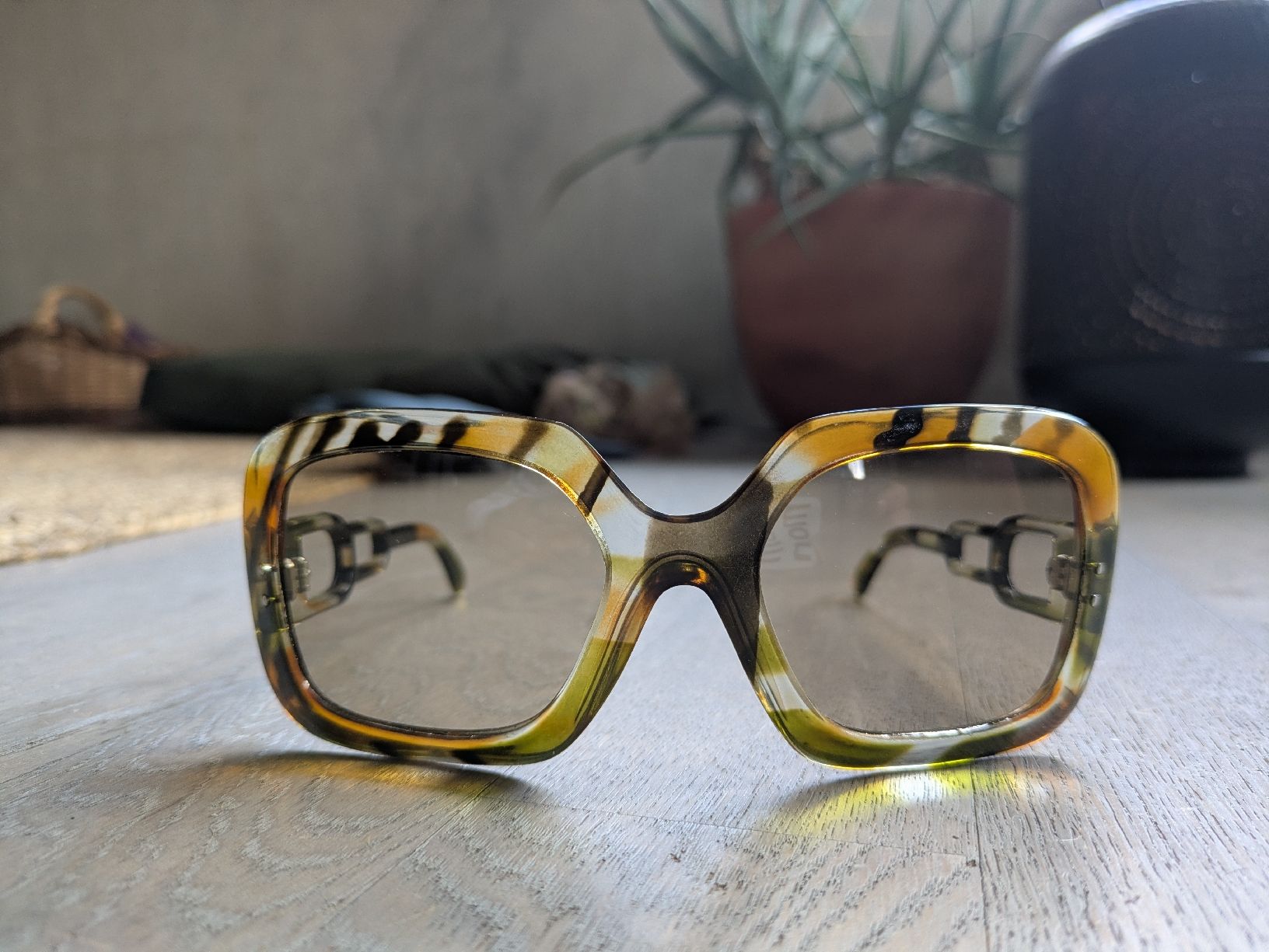 Occhiali & Lenti: Vintage Sonnenbrille, bunt gemustert – Usato da Kirchlindach venduto da Chantalone