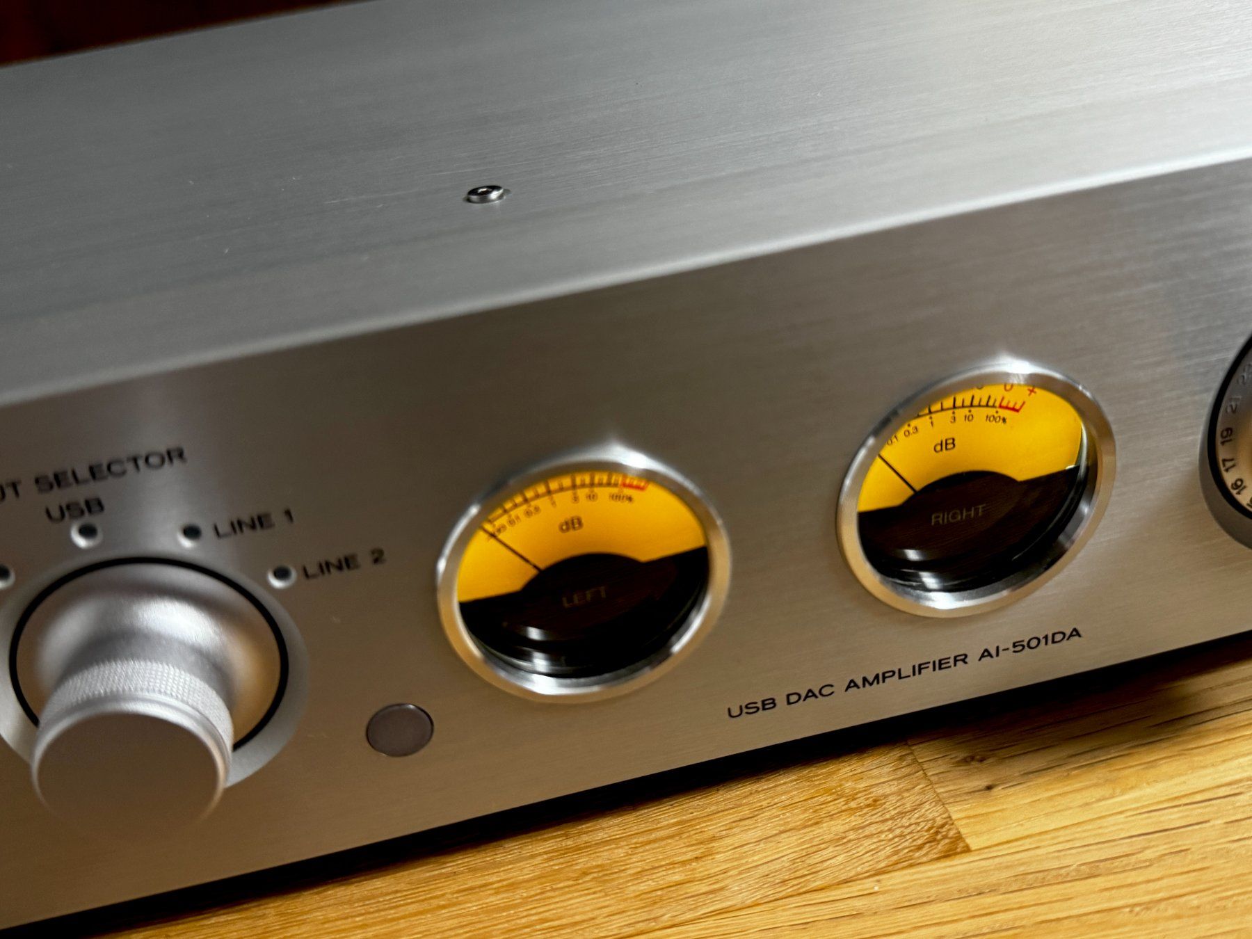 Convertitori: TEAC AI-501DA Vollverstärker - DAC - USB - Silber – Usato da Zürich venduto da Tapehead