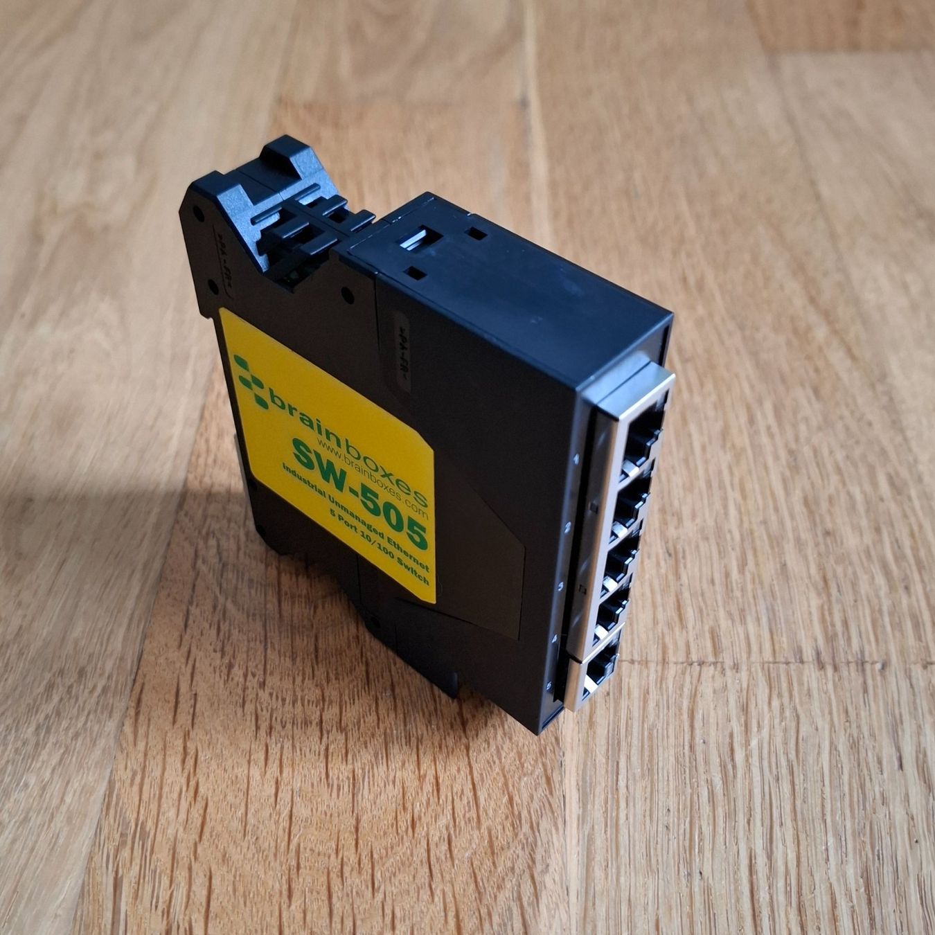 Hubs & Switches: Brainboxes SW-505 - Ethernet Switch / 5 Ports – Neu (gemäss Beschreibung) aus Reinach BL von HeTra20 4