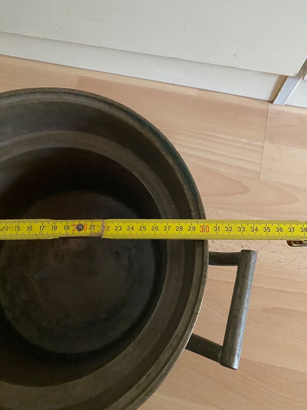 Vasi per fiori: Topf /Pot antik bronze – Usato da Les Sciernes d Albeuve venduto da Ange13 5