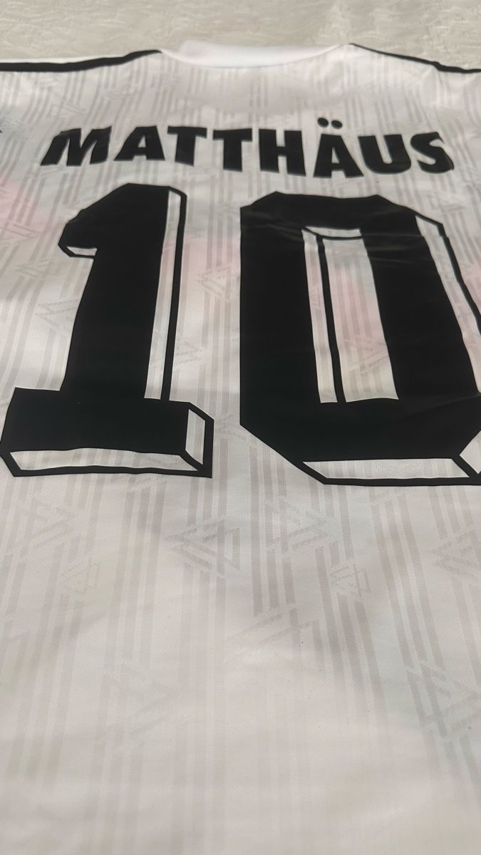 Adidas Canottiere & Pantaloni: Germany Jersey World Cup 1990 - Matthaus 10 – Nuovo (secondo la descrizione) da Oberrieden venduto da jon_5cl2 2