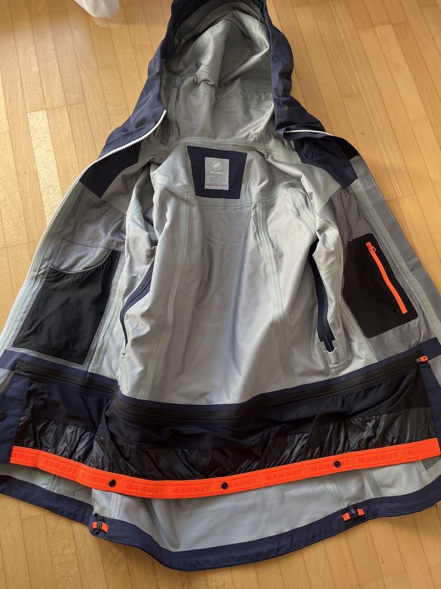 Mammut Giacche: Mammut Hardshelljacke Damen neu – Nuovo e nell'imballaggio originale da Riehen venduto da kle_h6z7 2