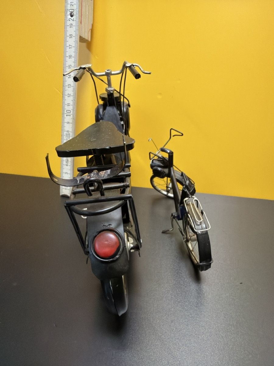 Figuren: 2 MODEL-SOLEX – Gebraucht aus Matzingen von exklusives 7