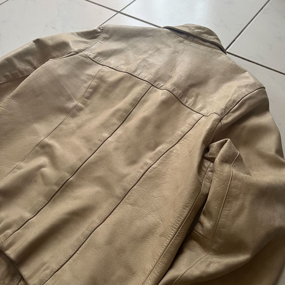 Giacche: Vintage Lederjacke Beige/Creme Gr. L – Usato da Niederbipp venduto da surname12346 3