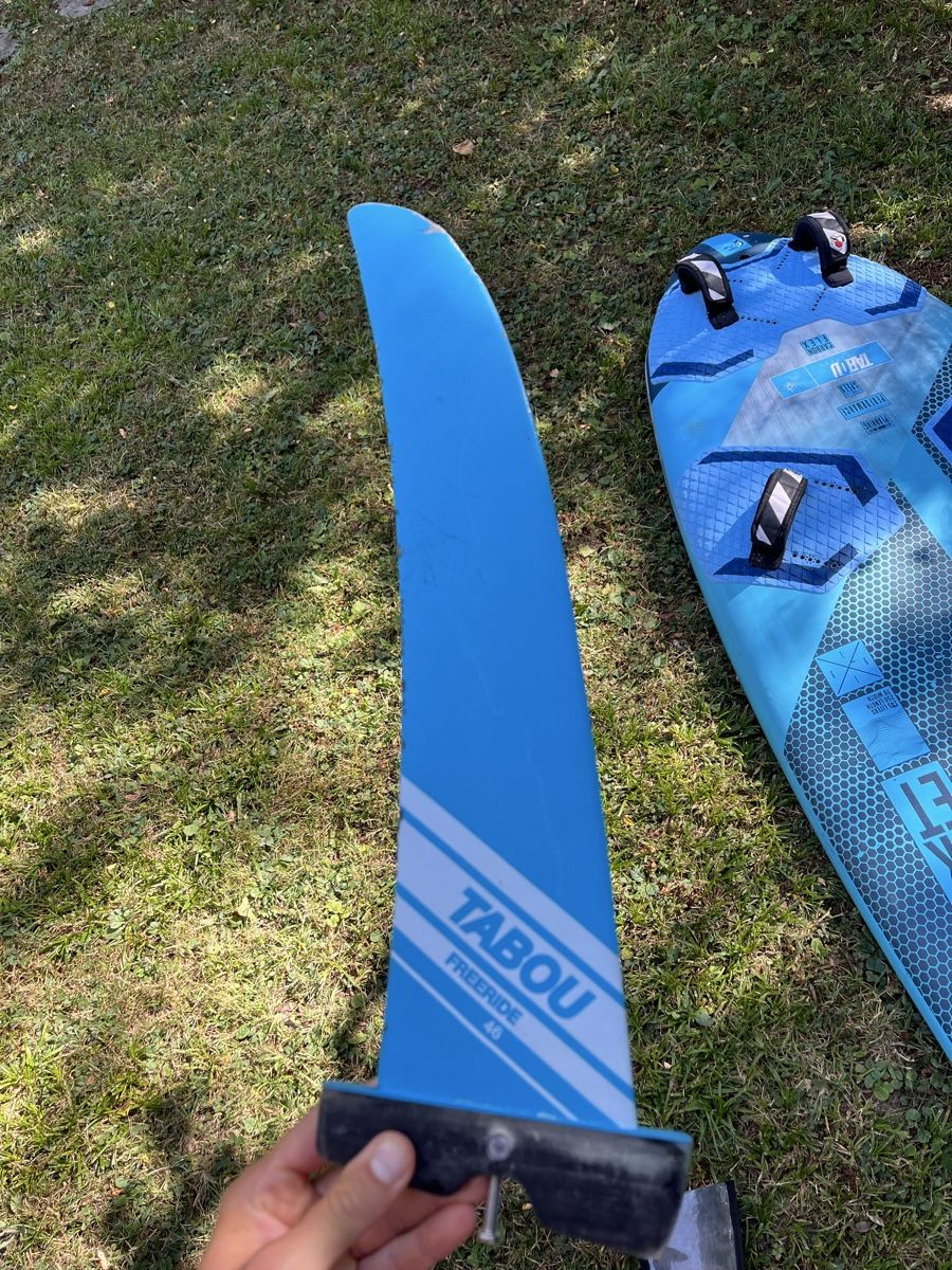 Planches de surf: Tabou Rocket LTD 145lt 2020 (carbon) – D'occasion à Zollikerberg par pmi_qh7z 7