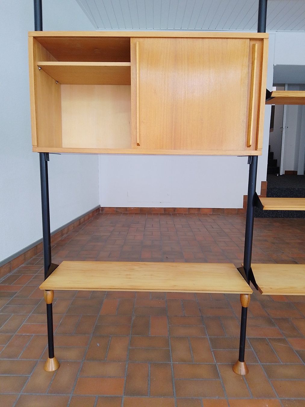 Scaffali: Etagère vintage sol-plafond 1970' – Usato da Biel/Bienne venduto da frenetic 2