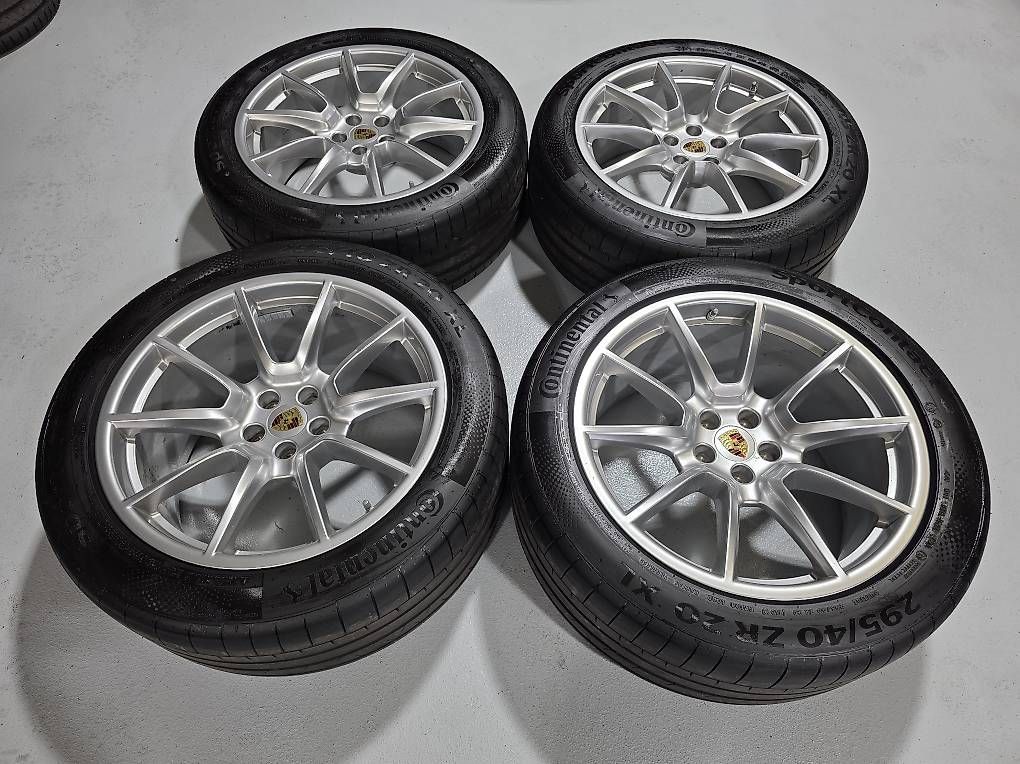 Porsche Pneumatici & Ruote complete: 20Zoll Original Porsche Macan  Sommerräder – Usato da Rümlang venduto da AZAutozubehor 3