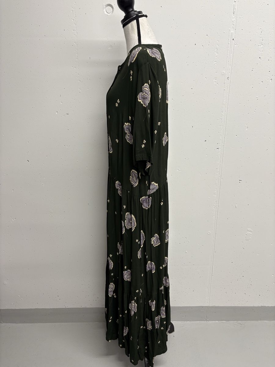 Kleider: Minimum Kleid grün gemustert Gr. 40 Viskose Maxikleid – Neu (gemäss Beschreibung) aus Regensdorf von secondchancefashion 3