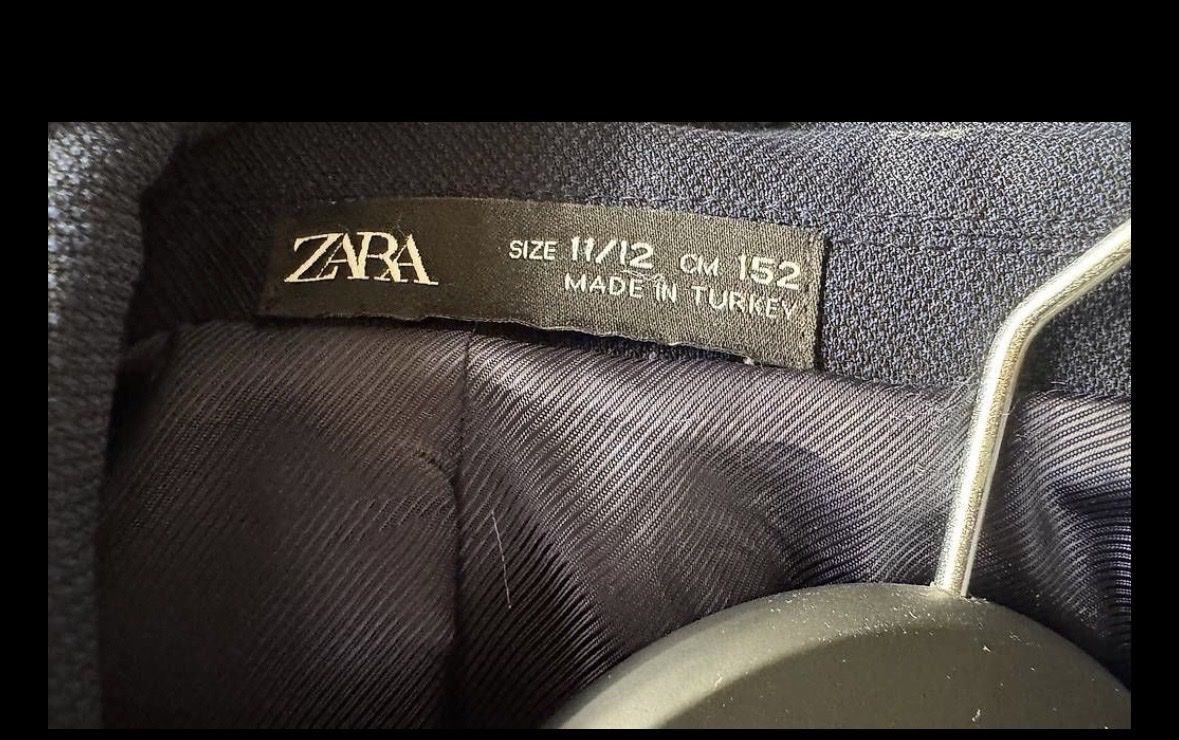 Zara Completi: Marineblauer ZARA-Anzug – Usato da Widnau venduto da Dijana_A 2