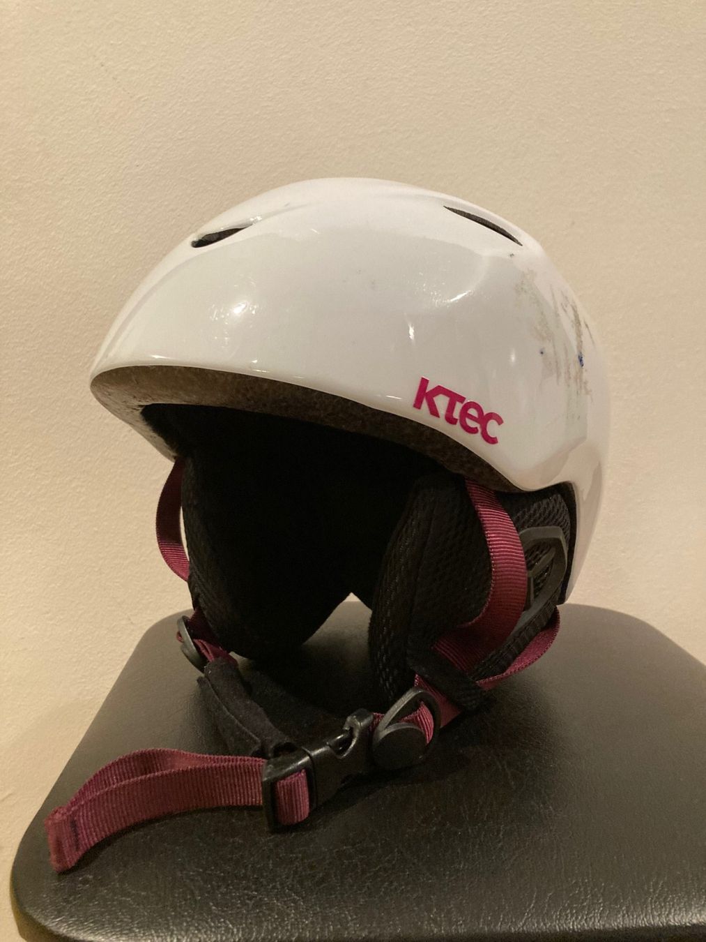 Caschi: KTec Kinder-Skihelm weiss – Usato da Luzern venduto da benew 3