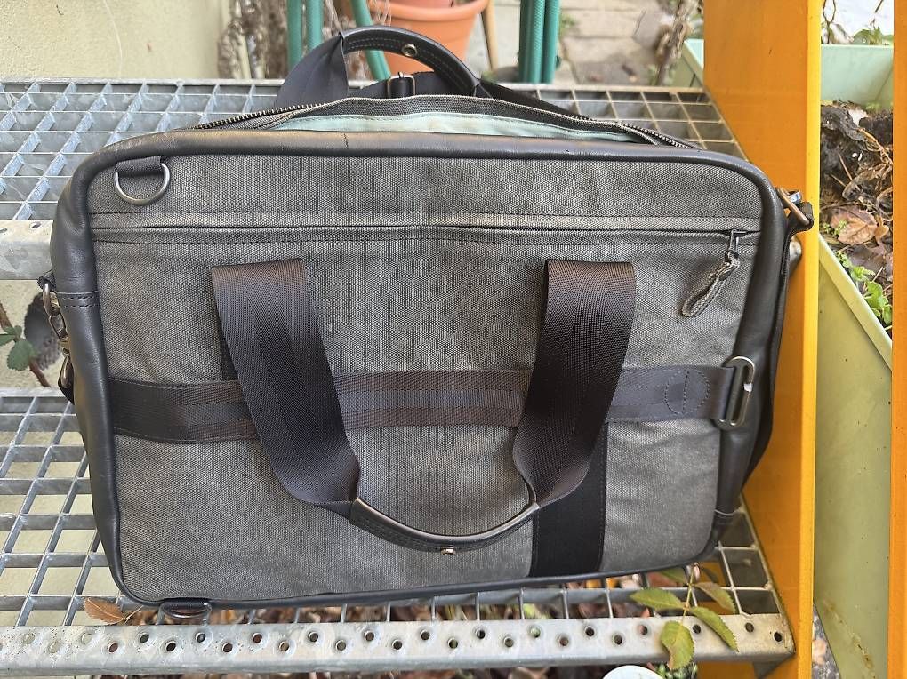 Borse: Tasche zum umhängen  – Usato da Solothurn venduto da Hoffi