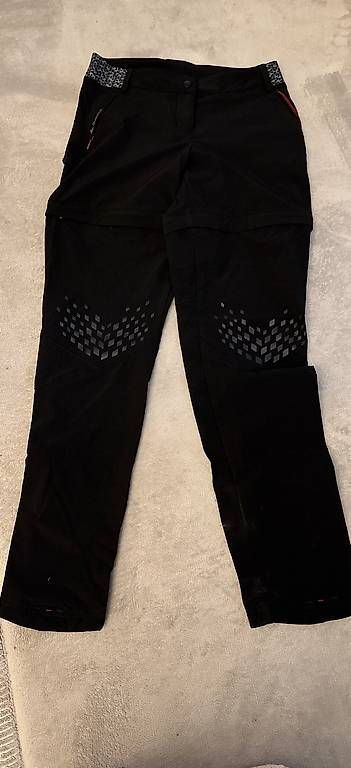 Hosen: Leichte Wanderhose in Gr. 34 – Gebraucht aus Dietikon von lui_v6cj