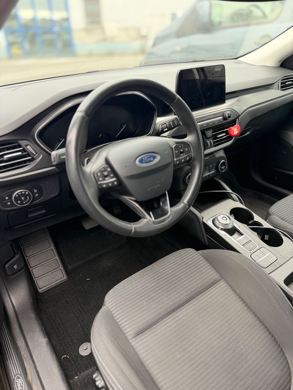 Ford Autos: Ford Focus – Défectueux à Jonen par jon_t5wh 1