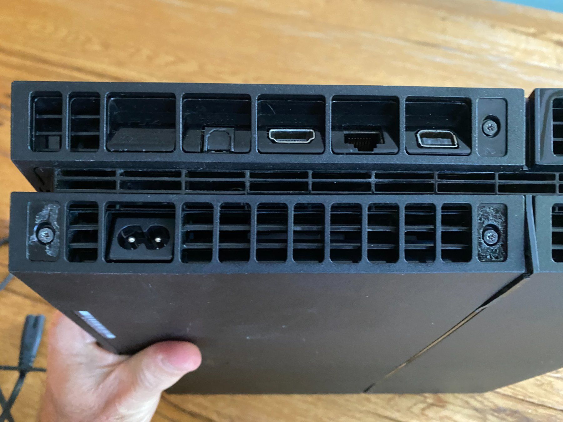 Sony Console: PS4 500GB N° CUH116A – Usato da Genthod venduto da Bid-one 2