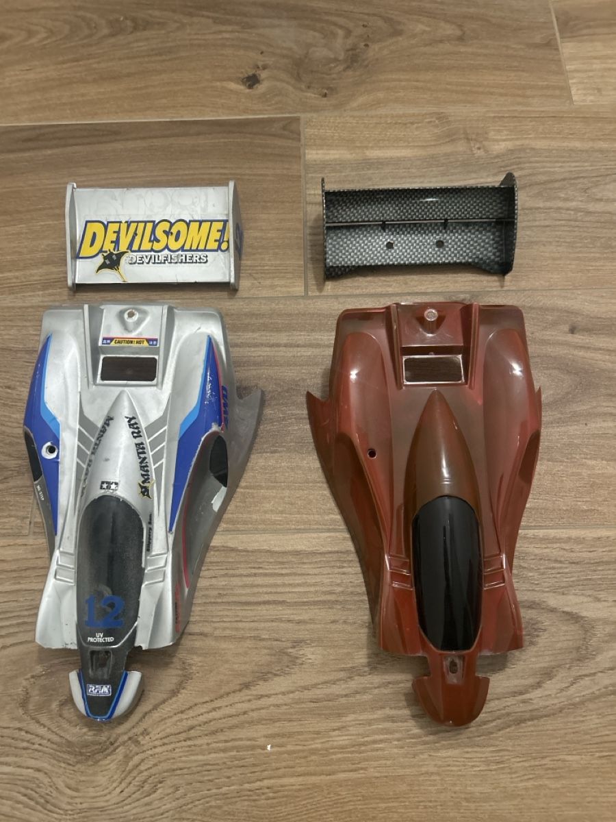 Tamiya Modellismo RC: 2 carrosseries Tamiya Manta Ray 1/10e – Usato da Chambésy venduto da asalamolard