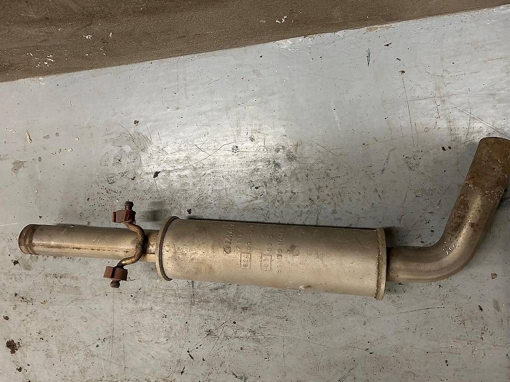 Sistemi di scarico: A3 Mittelschalldämpfer – Usato da Engwilen venduto da Marco959