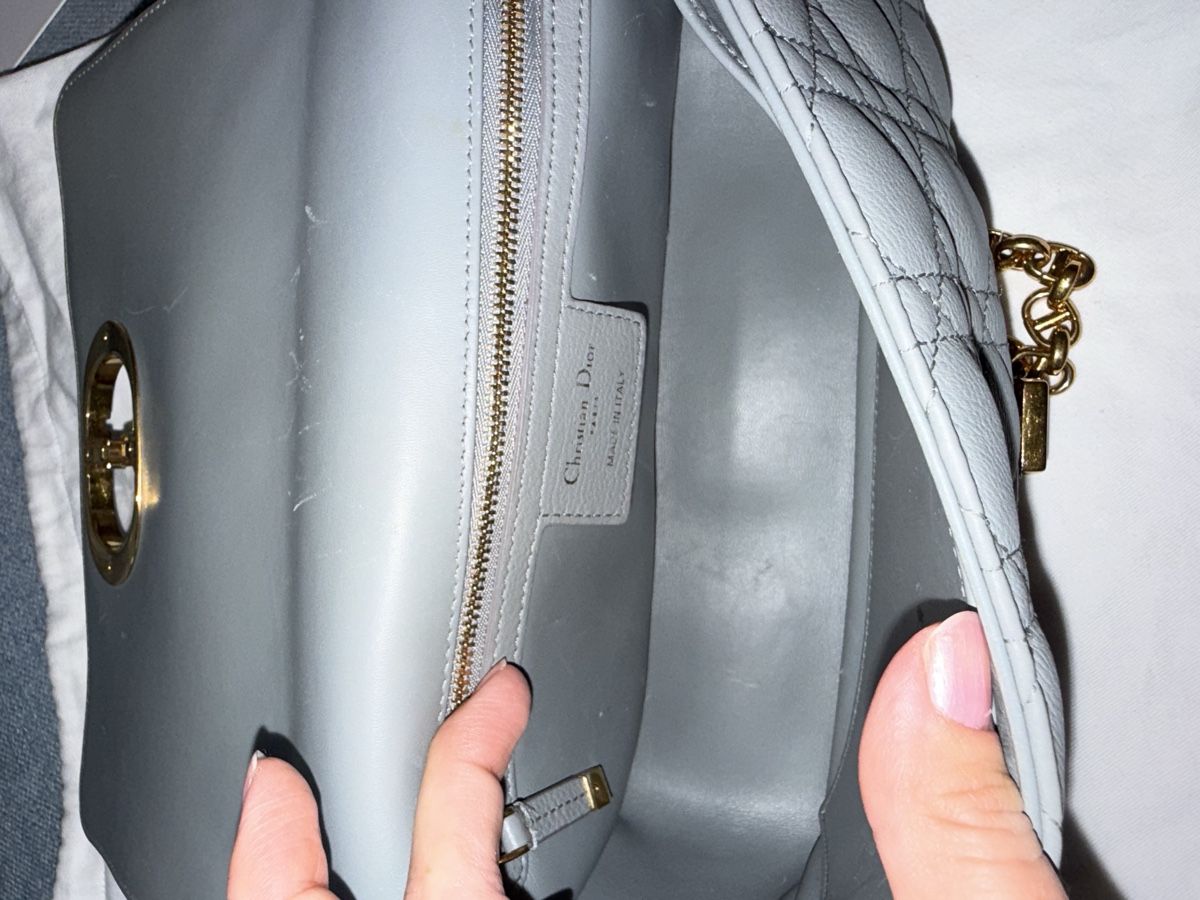 Dior Sacs femmes: Dior Caro Medium Grey Bag – D'occasion à Bottmingen par Itsclaire 6