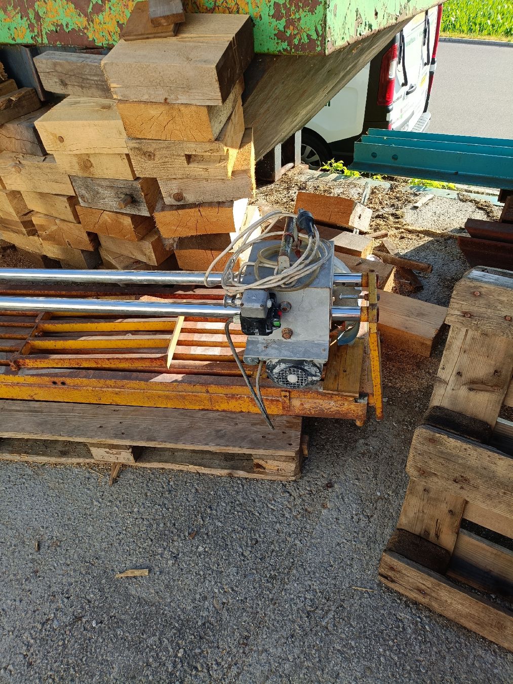 Tutte le macchine: Steinfrässe – Usato da Schöfflisdorf venduto da Topo44 1