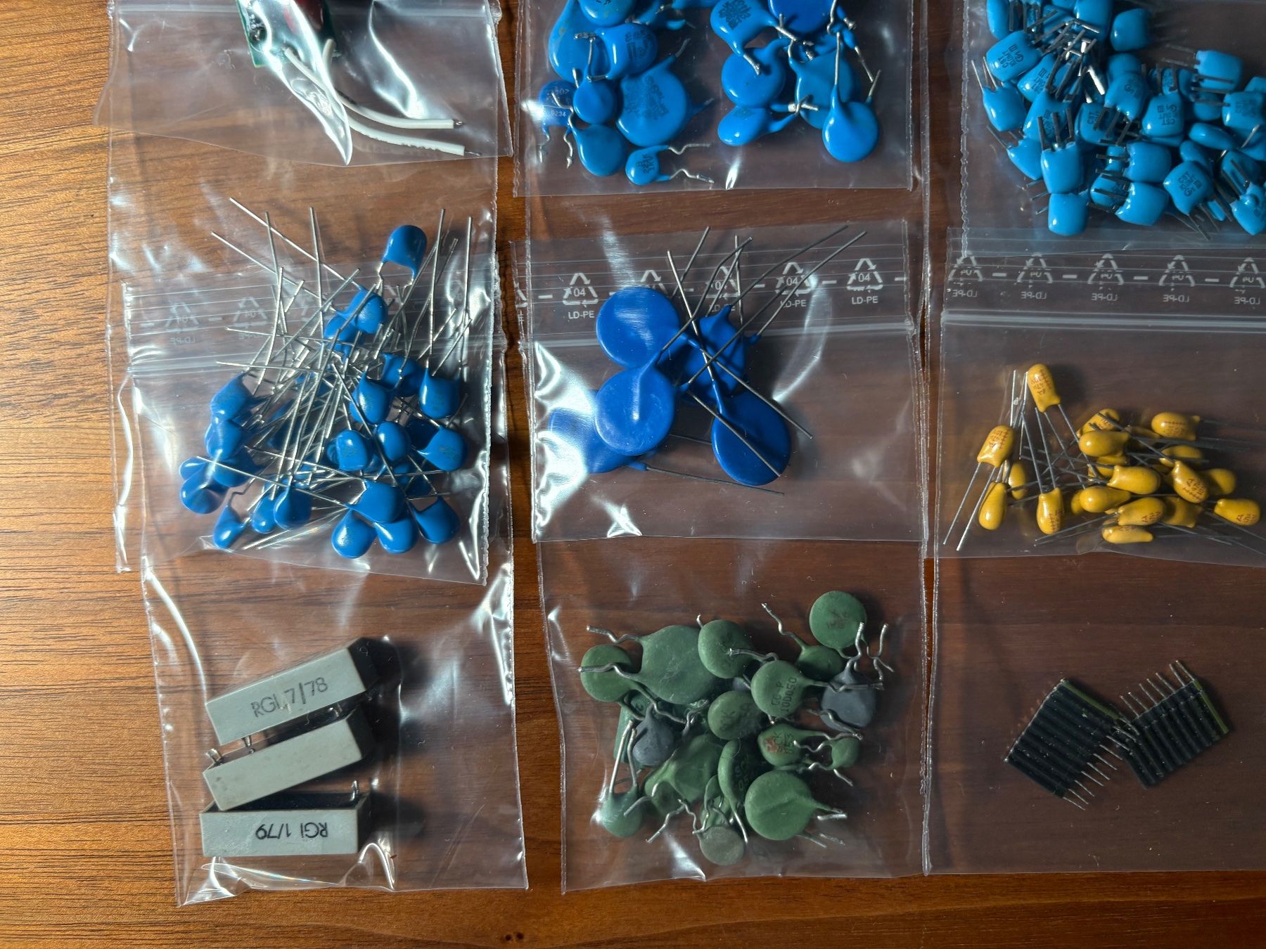 Componenti elettronici: Elektronische Bauteile. Set2 – Nuovo (secondo la descrizione) da Schwändi GL venduto da Lego_und_co 1