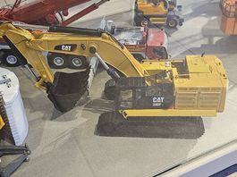 Cat 390F 1:50