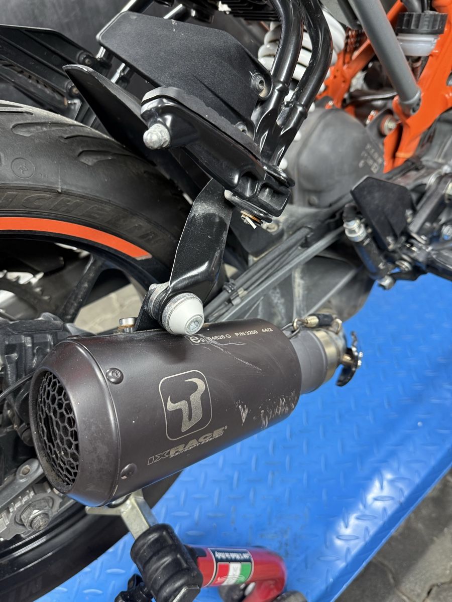 KTM Strada: KTM Duke 125 – Difettoso da Biel/Bienne venduto da sacha_F40 6