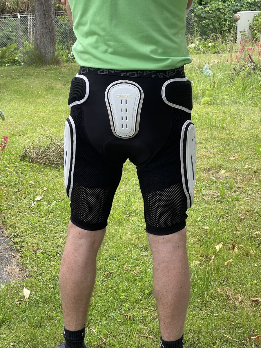 Protezioni & Imbottiture: O'Neal Protektorhose Gr. M/L – Usato da Strengelbach venduto da Aschatan5 1