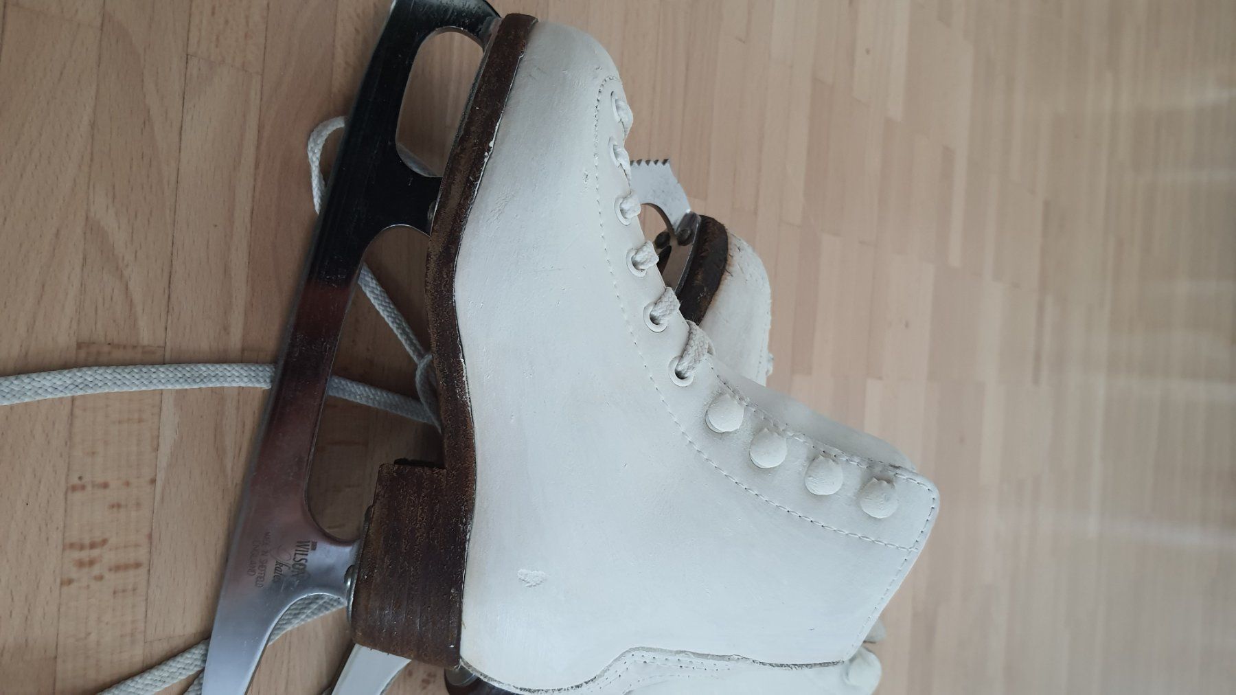 Pattini da ghiaccio: Edea Eiskunstlauf Schlittschuhe, Wilson, Gr. 28 – Usato da Luzern venduto da kar_nsm6