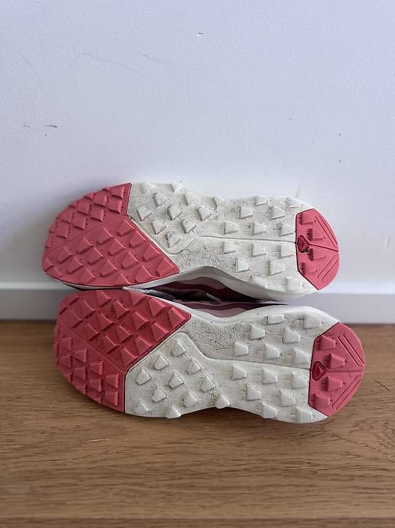 Scarpe da donna: Salomon Turnschuhe, Grösse 36 – Usato da Birmensdorf ZH venduto da FiKaVa 3