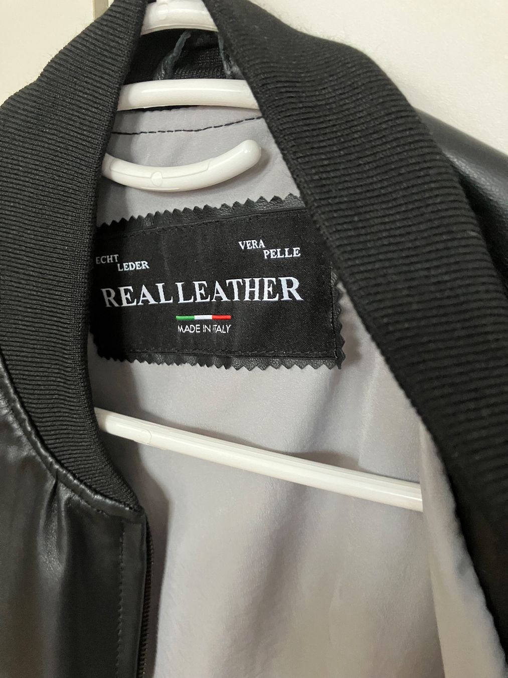 Jacken: Jacke – Neu und originalverpackt aus Lichtensteig von elektronik-service 3
