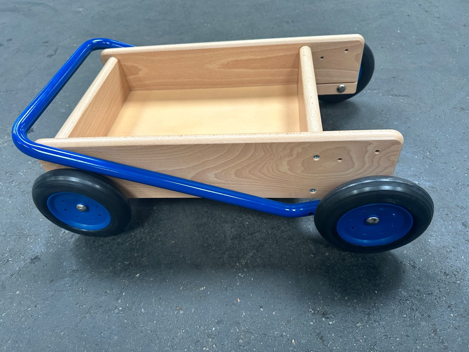 Giocattoli: Lauflernwagen Holz – Usato da Basel venduto da boo_dc8c 1