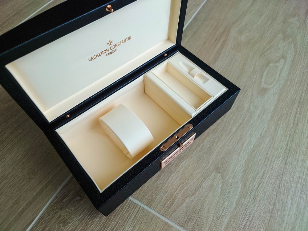 Vacheron Constantin Overseas Special U.S. edition box NEW