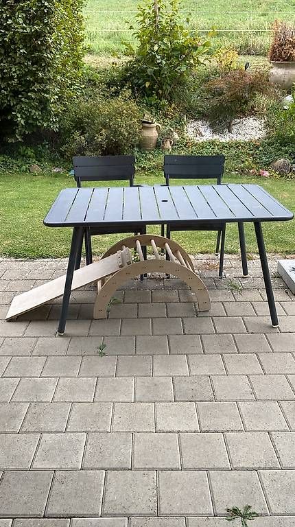 Set de table et chaises: Gartentisch & 4 Stühle von Fermob  – D'occasion à Feuerthalen par Conny_G