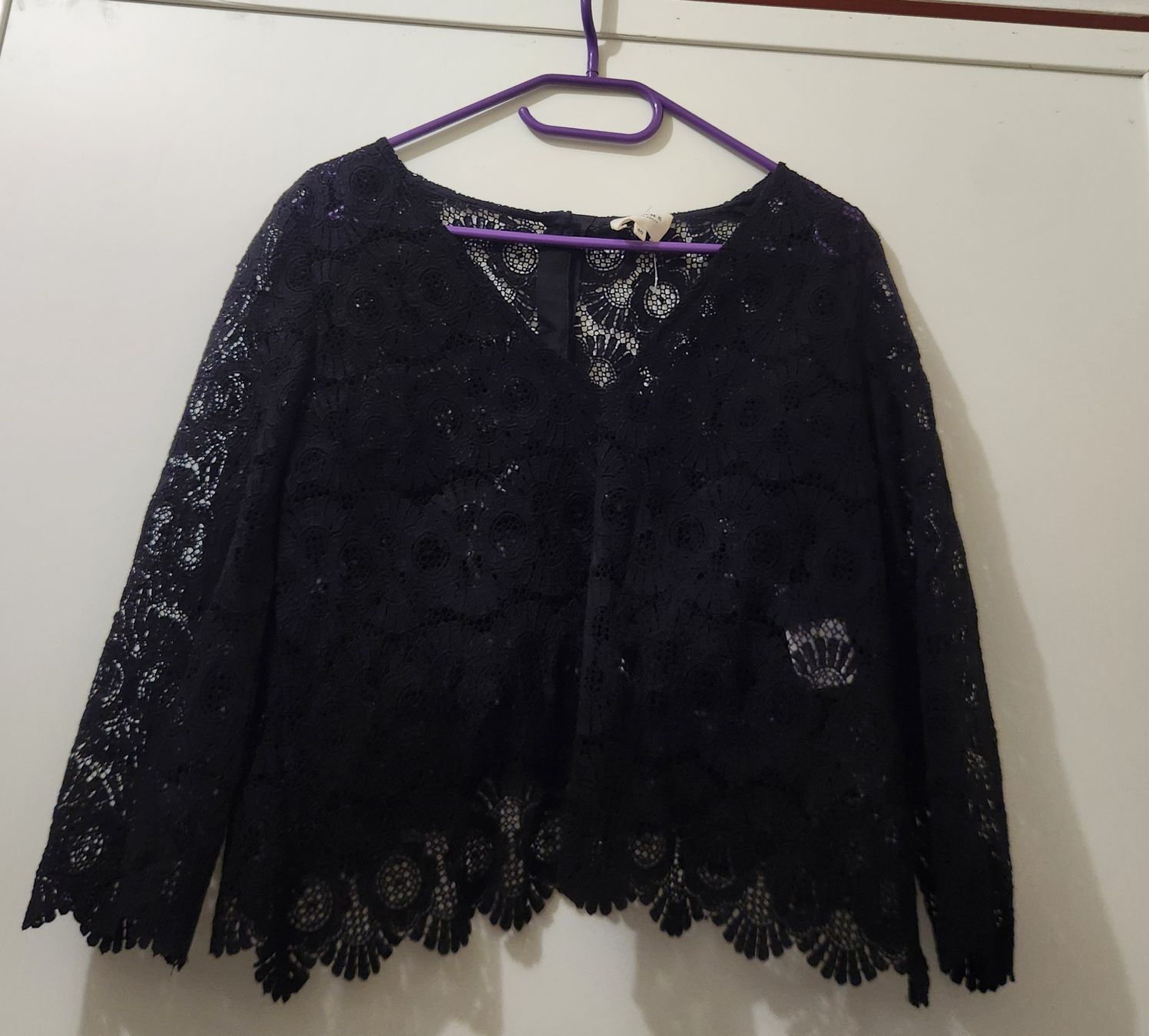 Sezane Blusen: Top SÉZANE dentelle noir taille 40  – Gebraucht aus Niedergösgen von Eva2410