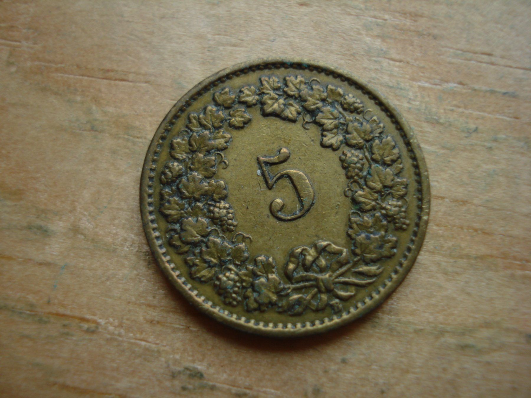 Tutti le monete: (W5) 5 Rappen 1918 Messing – Usato da Erlach venduto da Net-Coins 1