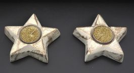 2 Teelichthalter in Sternform (Keramik, Boltze), écru-gold