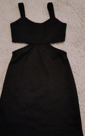 Elegantes Schwarzes Kleid mit Cut-Outs Gr. S