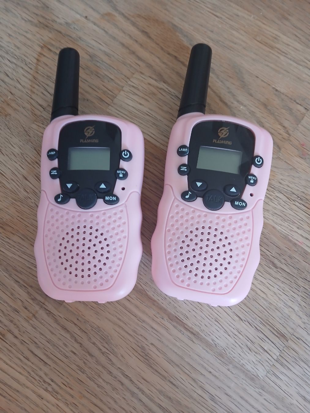 Jouets: Walkie Talkie Set pink gebraucht – D'occasion à Steckborn par net_2d7x