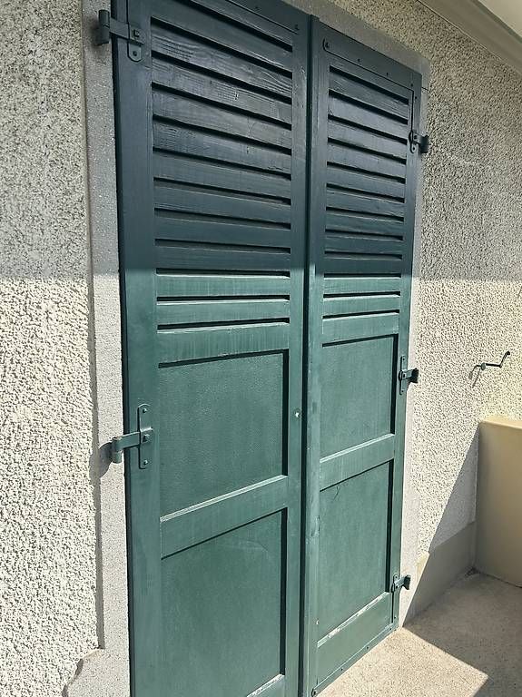 Fensterläden: Alte Fensterläden – Gebraucht aus Thun von Maverick_Q3 2