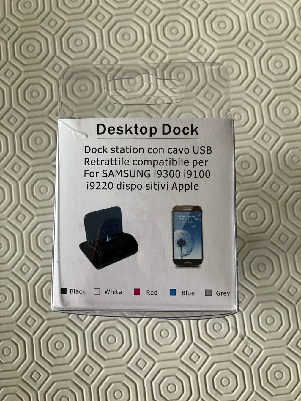 Samsung Caricabatterie: Vecchio caricabatterie Samsung con supporto – Usato da Melano venduto da H-Sara 1