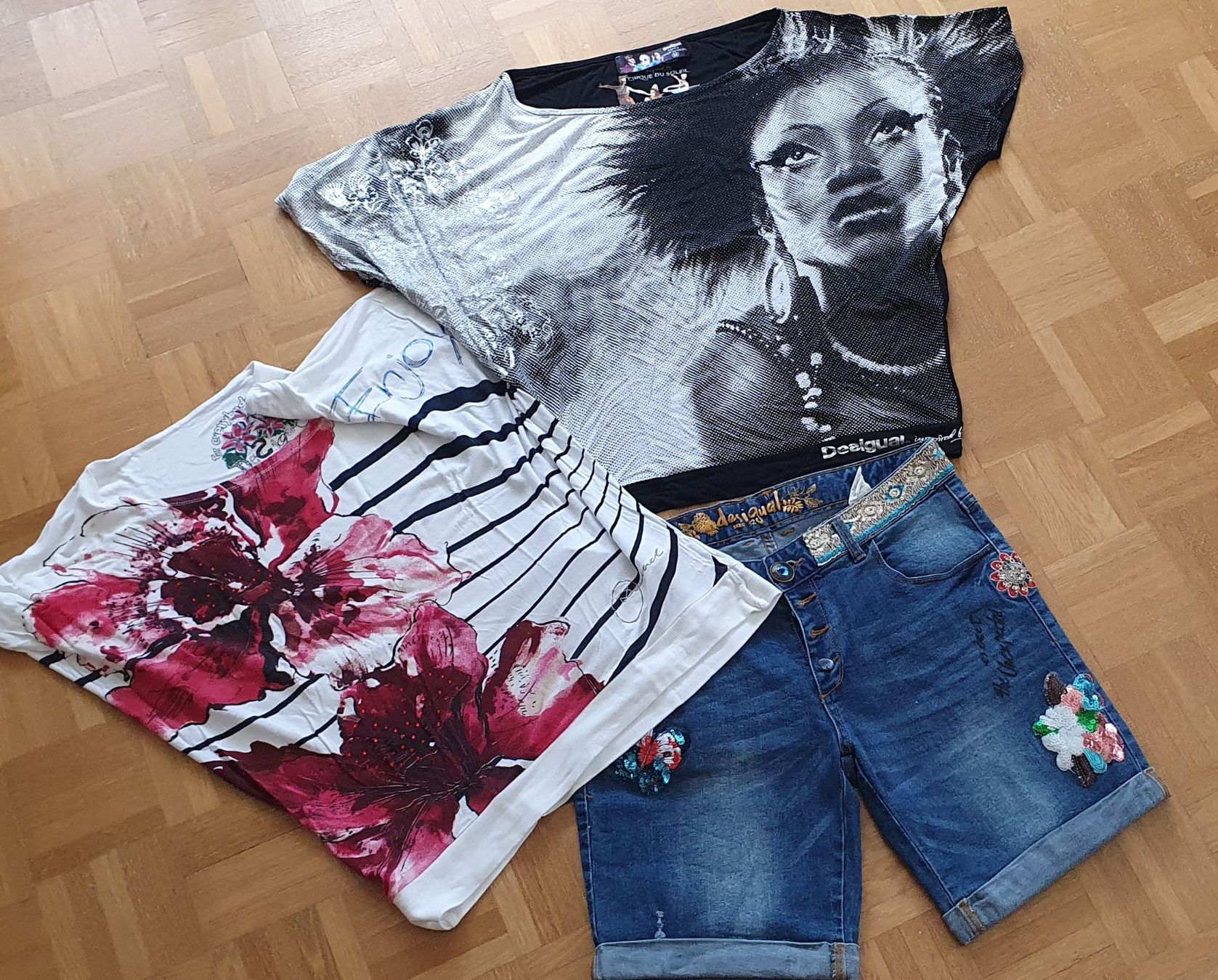 Desigual Lotti di vestiti: Desigual Sommerset – Usato da Hombrechtikon venduto da 29Malibu11