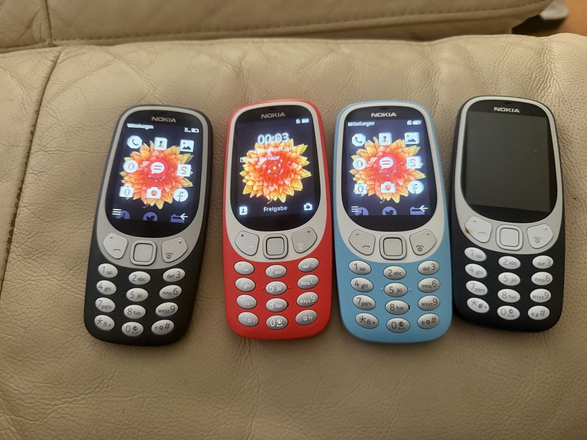 Nokia Handys / Smartphones: Nokia 3310 (4 stück) – Gebraucht aus Regensdorf von mex5145 4
