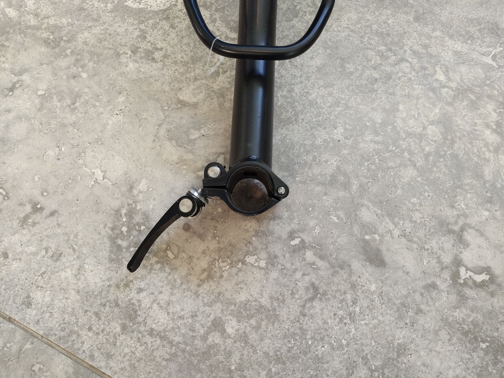Pezzi di ricambio: Gepäckträger MTB 10kg max.  – Usato da Zürich venduto da rwa_9rnp 1