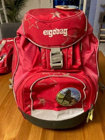 Ergobag Schulrucksack mit Turnsack und Pferde-Kletties