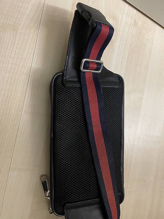 Gucci Borse: Gucci Umhängetasche Supreme – Usato da Augst BL venduto da nike_7 2