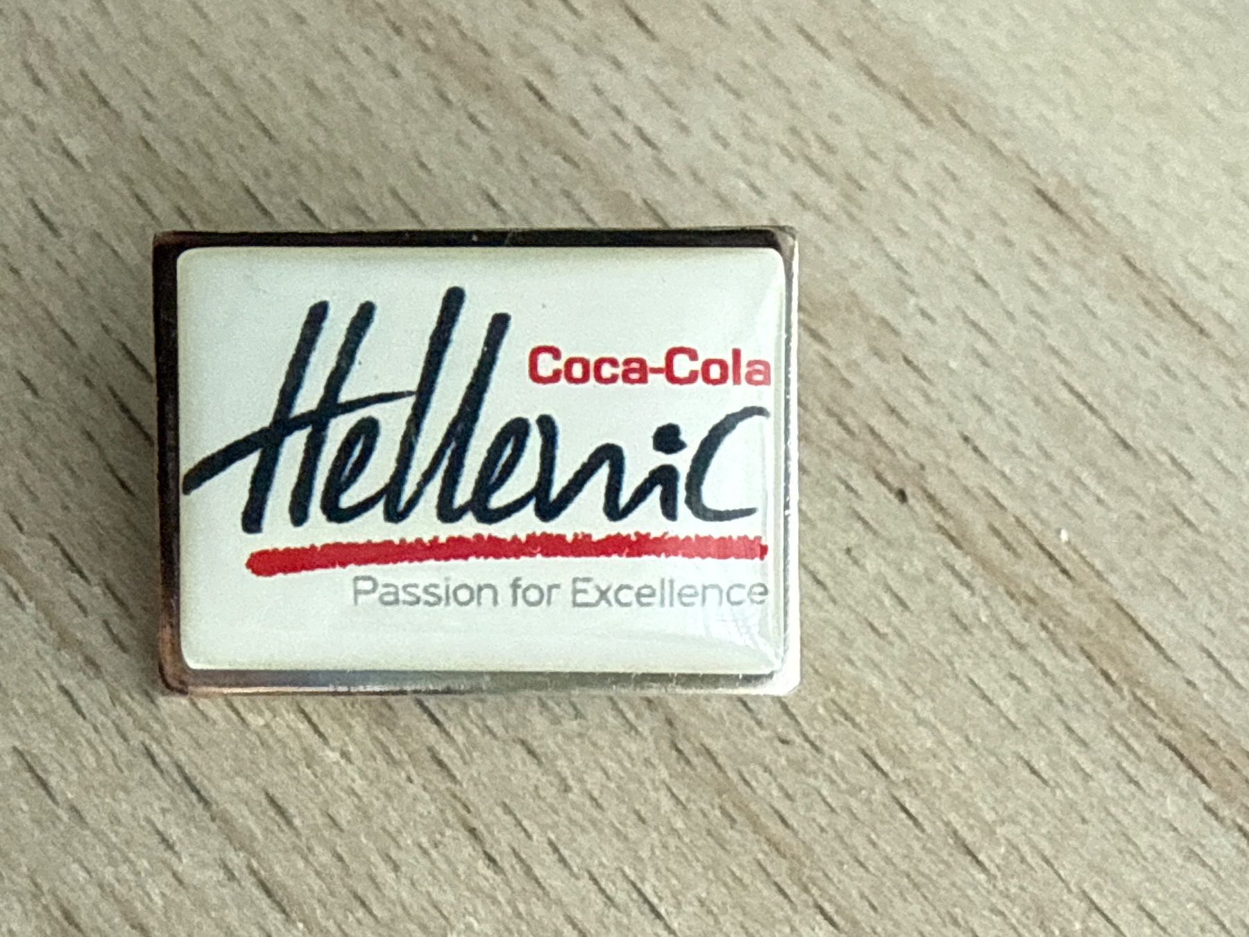 Coca-Cola Placchette & Badge: Pin Coca-Cola Hellenic – Usato da Glattbrugg venduto da Schweigmatt