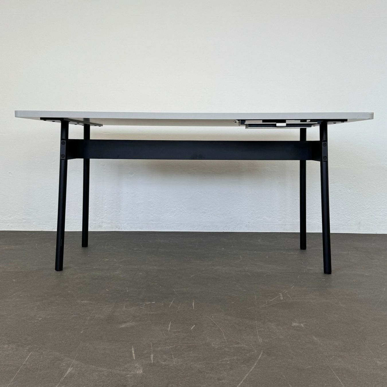 Software: Office Line SmallFour Sitzungstisch – Usato da Schönenwerd venduto da mcofficeshop 4