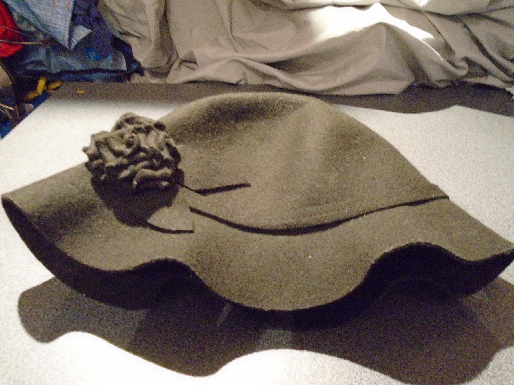 Chapeaux, bonnets & casquettes: Hut, One Size, braun/Blume – D'occasion à Zürich par abraxas1291 1