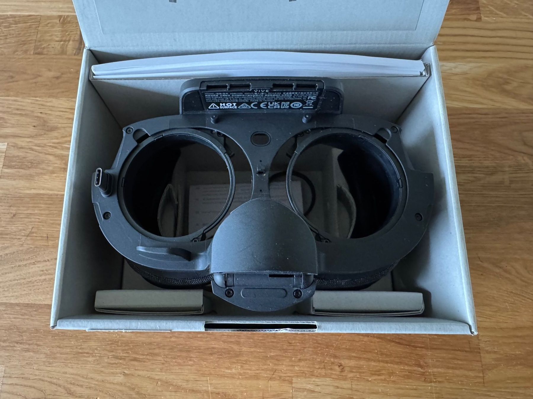HTC Casco VR: HTC Vive XR Full Face Tracker (neuwertig) – Usato da Bern venduto da Zalana 1
