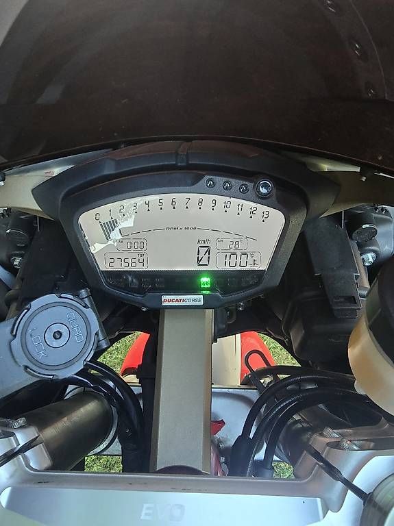Strasse: Ducati 848 Superbike – Gebraucht aus Taverne von Andy_88 3